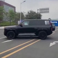 Tansu Yegen - Smart cars from China… [1925773672557477888].mp4